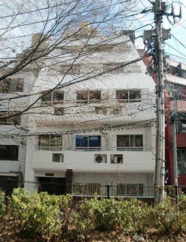 ドルメン西麻布